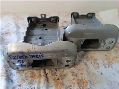 Toyota Yaris (XP130/XP150) lökhárító tartó nyúlványvég 