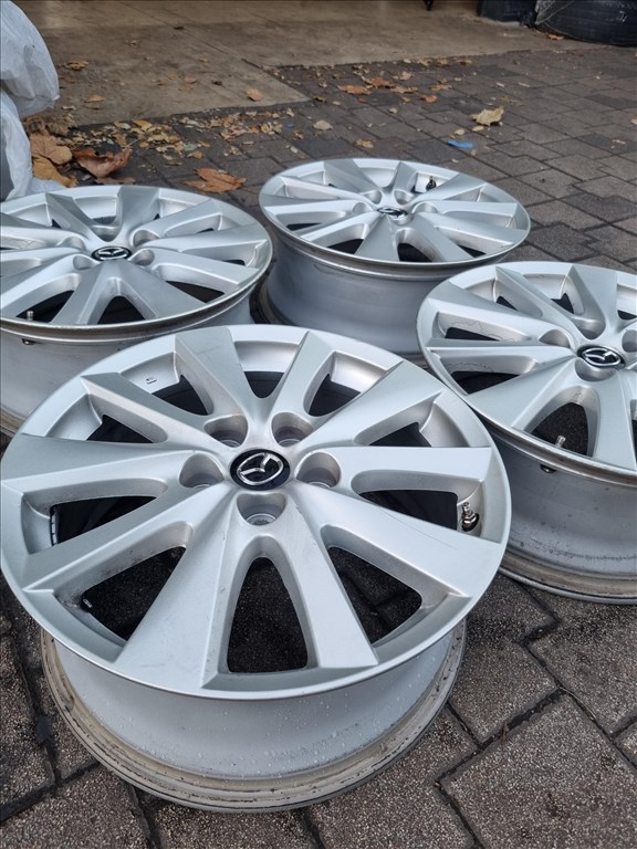  5x114.3 lyukosztású 7JJ 17" újszerű gyári Mazda alufelni 3. kép