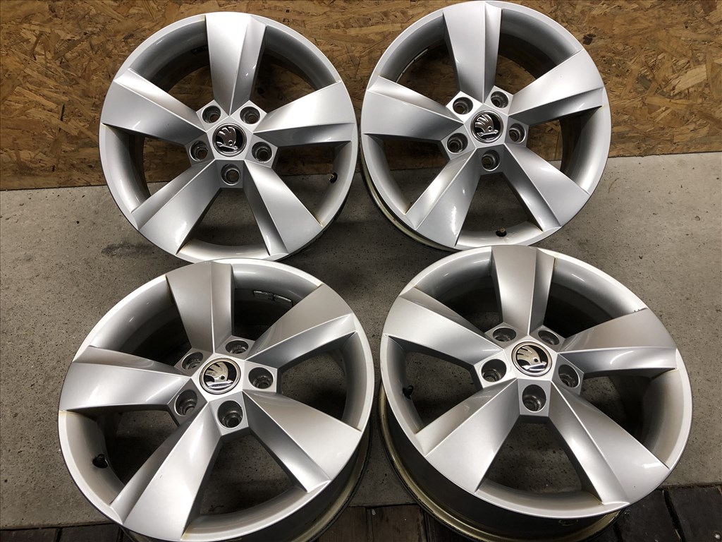 16 colos gyári Skoda alufelni 5x112 Karoq 16 col 5x112 1. kép