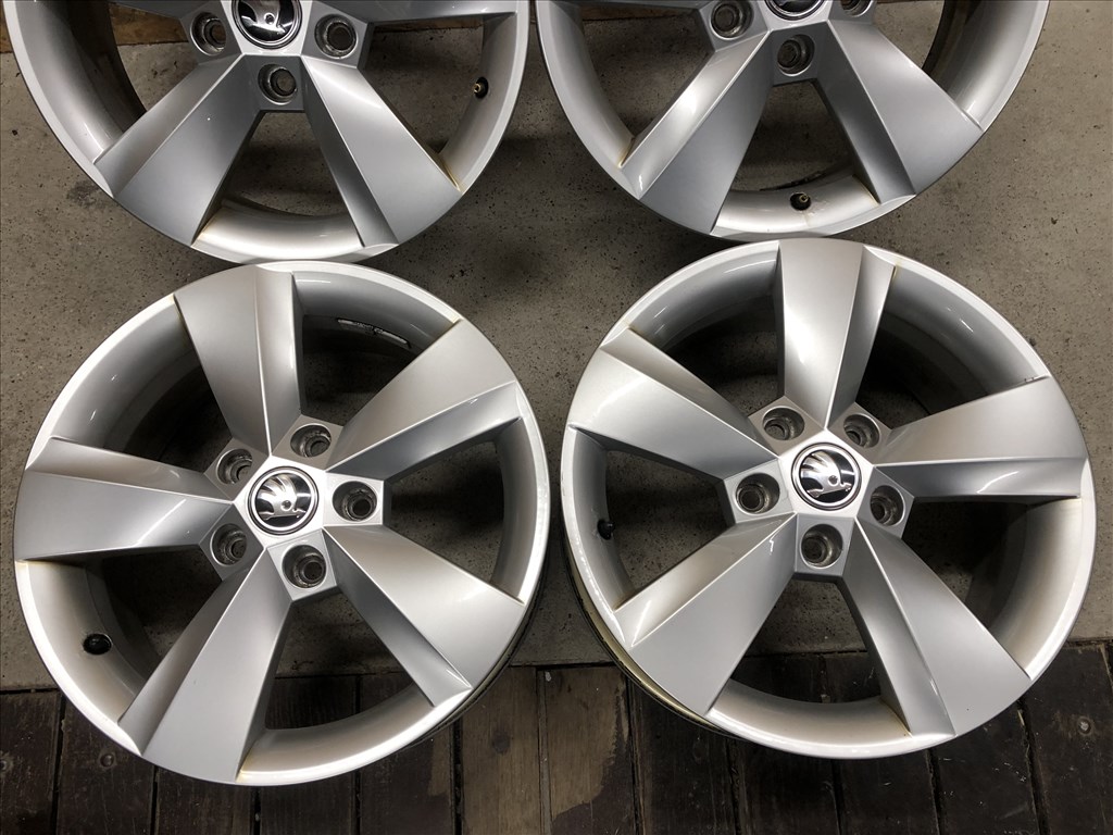 16 colos gyári Skoda alufelni 5x112 Karoq 16 col 5x112 3. kép