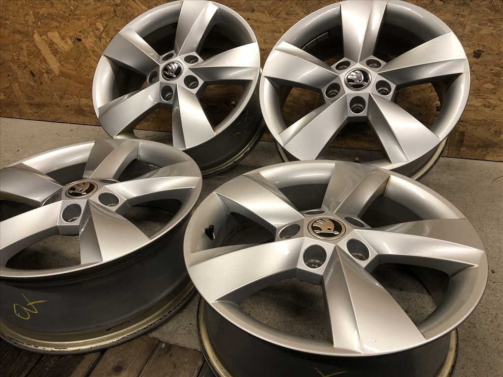 16 colos gyári Skoda alufelni 5x112 Karoq 16 col 5x112 6. kép