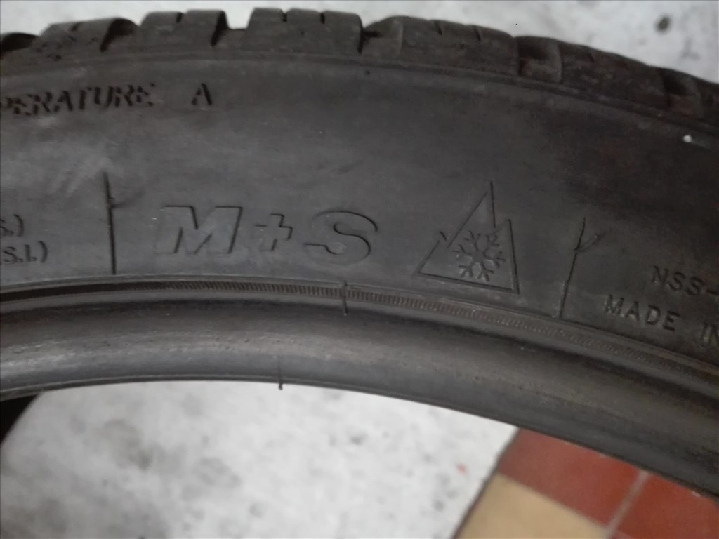 255/35R19 Imperial négyévszakos gumi garnitúra 255/35 r19 7. kép