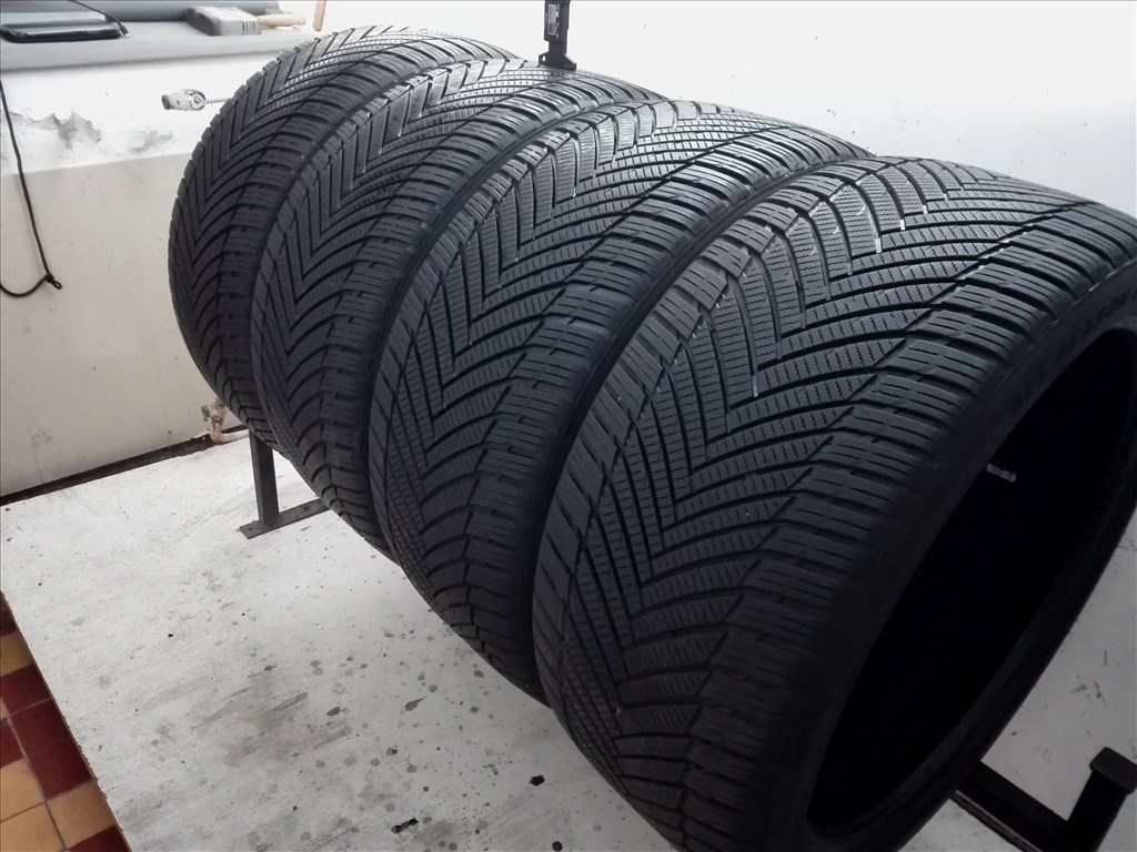 255/35R19 Imperial négyévszakos gumi garnitúra 255/35 r19 1. kép