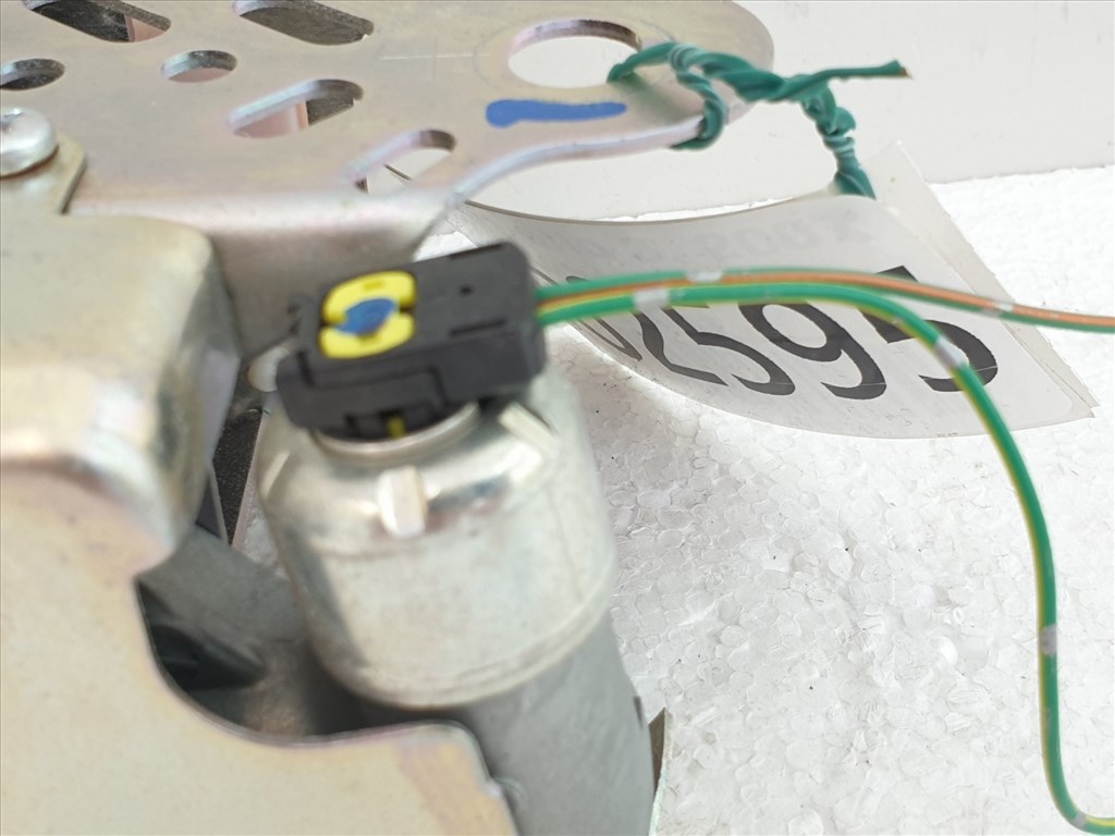 502595 Suzuki Swift 2006, Jobb  Első Biztonsági Öv, Övfeszítő, 3 A 4. kép