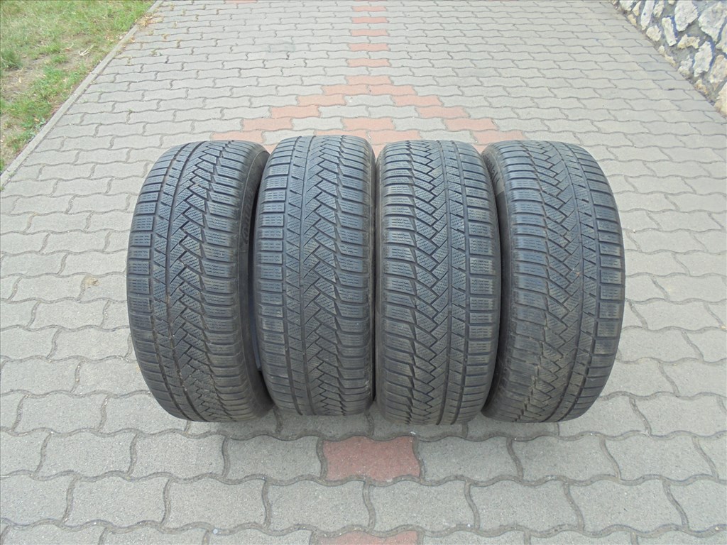 225/55 R 17-es Continental téli gumi eladó 1. kép