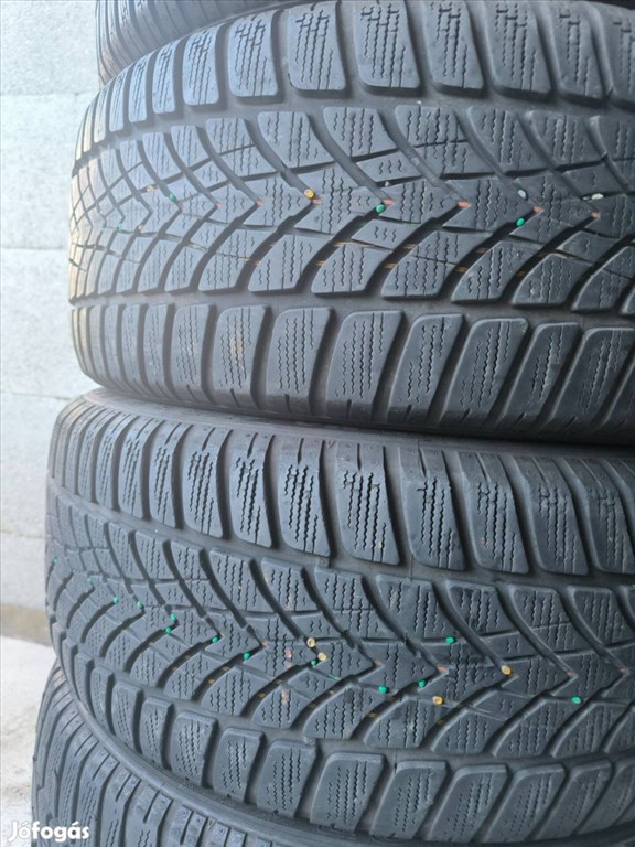  225/4517" használt Dunlop téli gumi gumi 2. kép