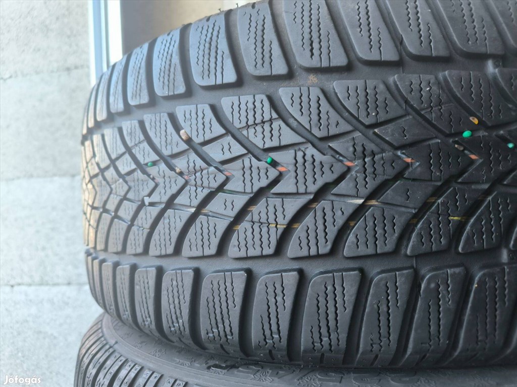  225/4517" használt Dunlop téli gumi gumi 4. kép