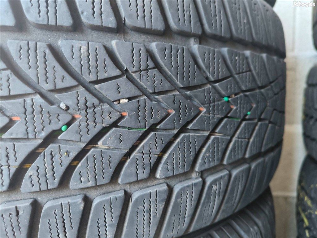  225/4517" használt Dunlop téli gumi gumi 7. kép