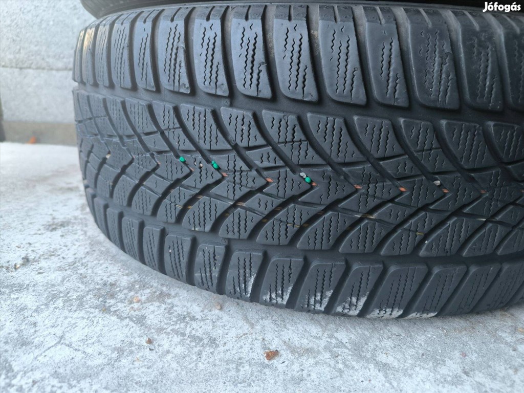 225/4517" használt Dunlop téli gumi gumi 8. kép