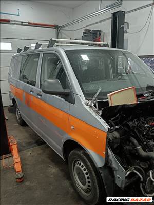 Volkswagen Transporter T5 bontott alkatrészei CAA,PAP,LA7W