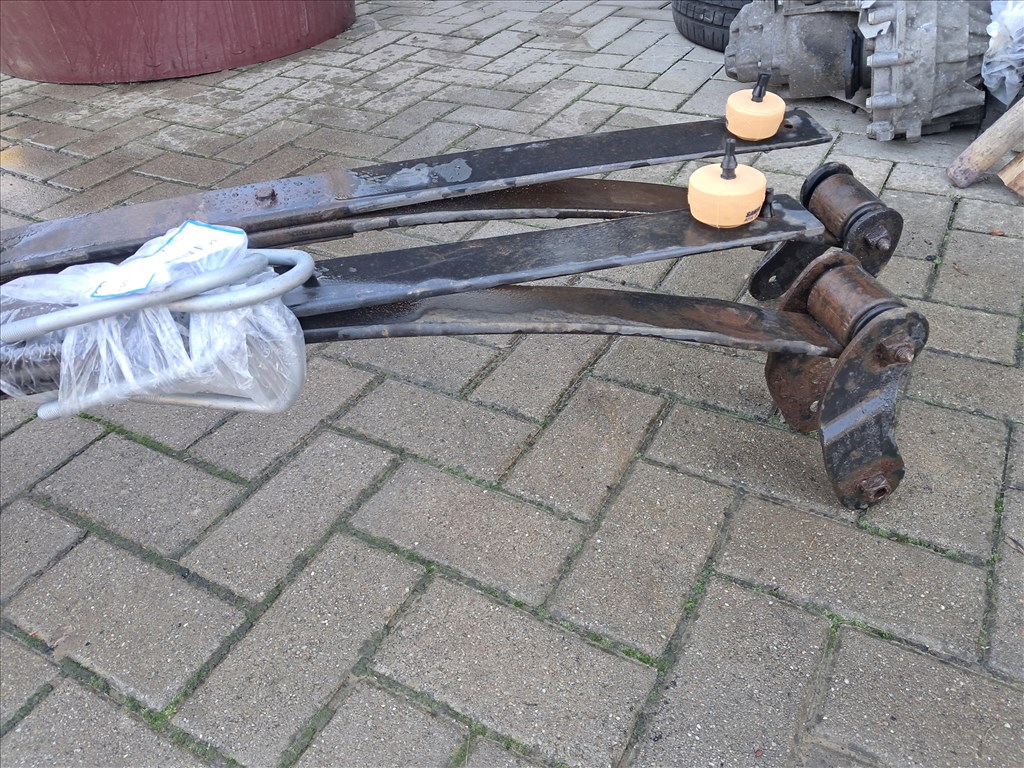 Volkswagen Caddy III Dupla laprugó szett 2. kép