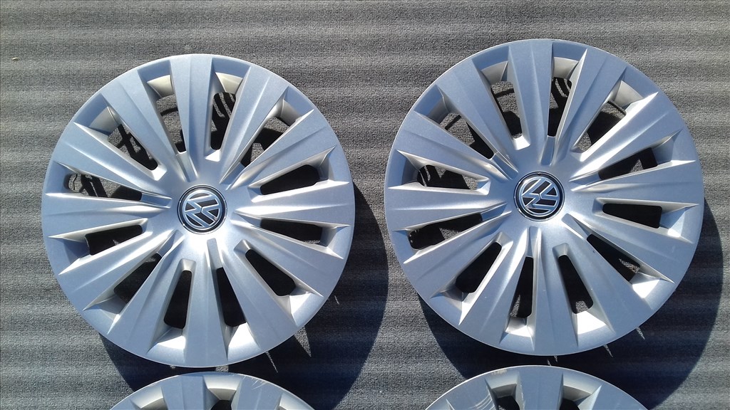 15 colos gyári Vw dísztárcsa garnitúra 3. kép