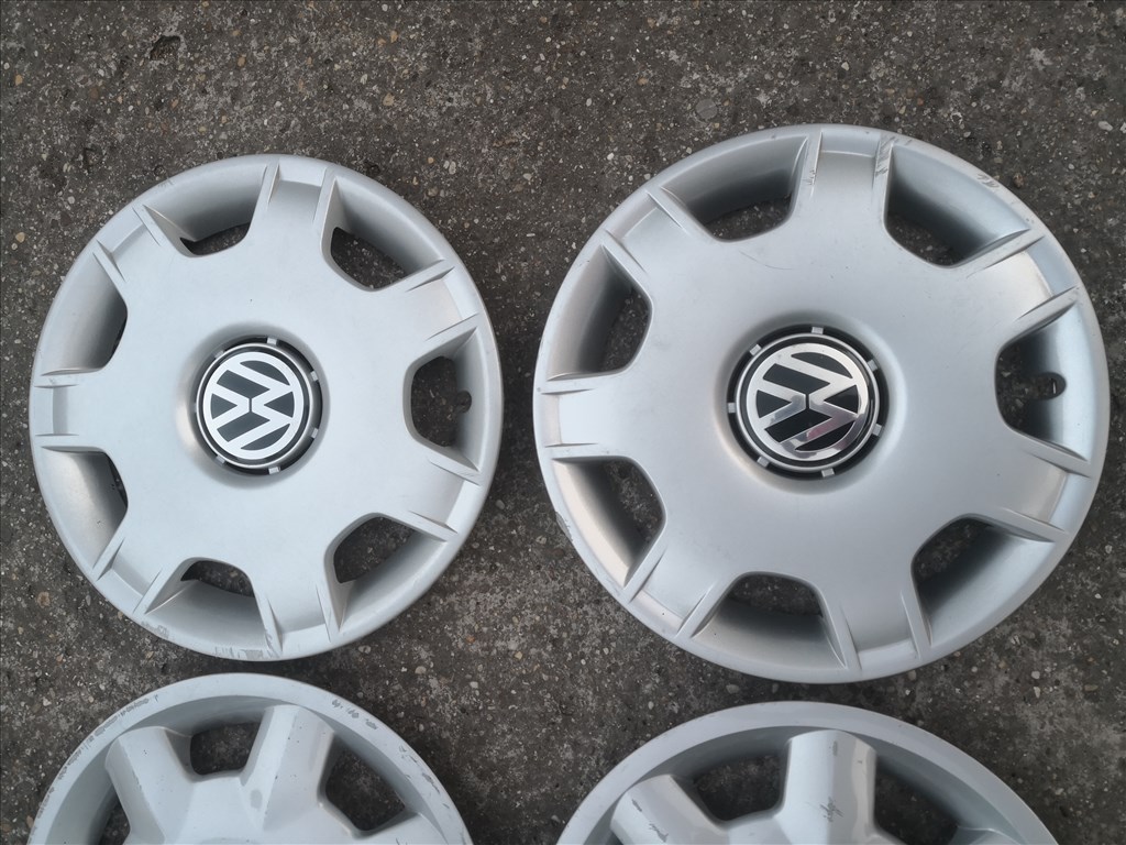 Volkswagen 14-es gyári dísztárcsa 3. kép
