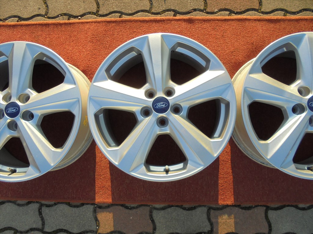 18-as Ford szenzoros alufelni jó állapotban eladó 3. kép