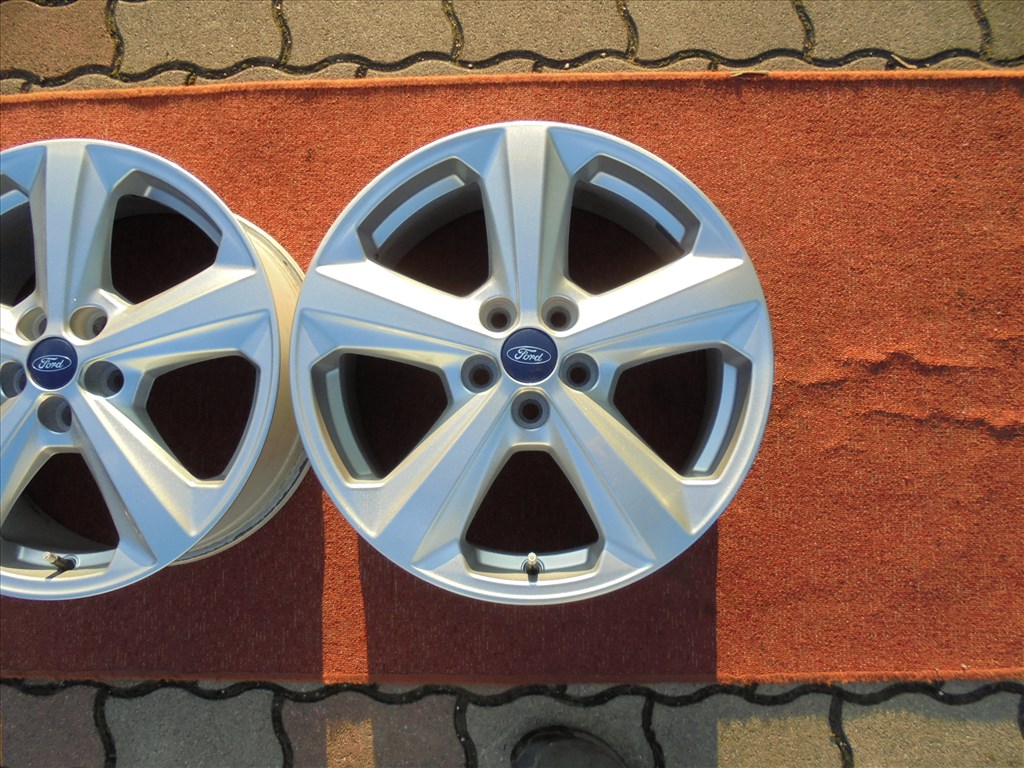 18-as Ford szenzoros alufelni jó állapotban eladó 5. kép