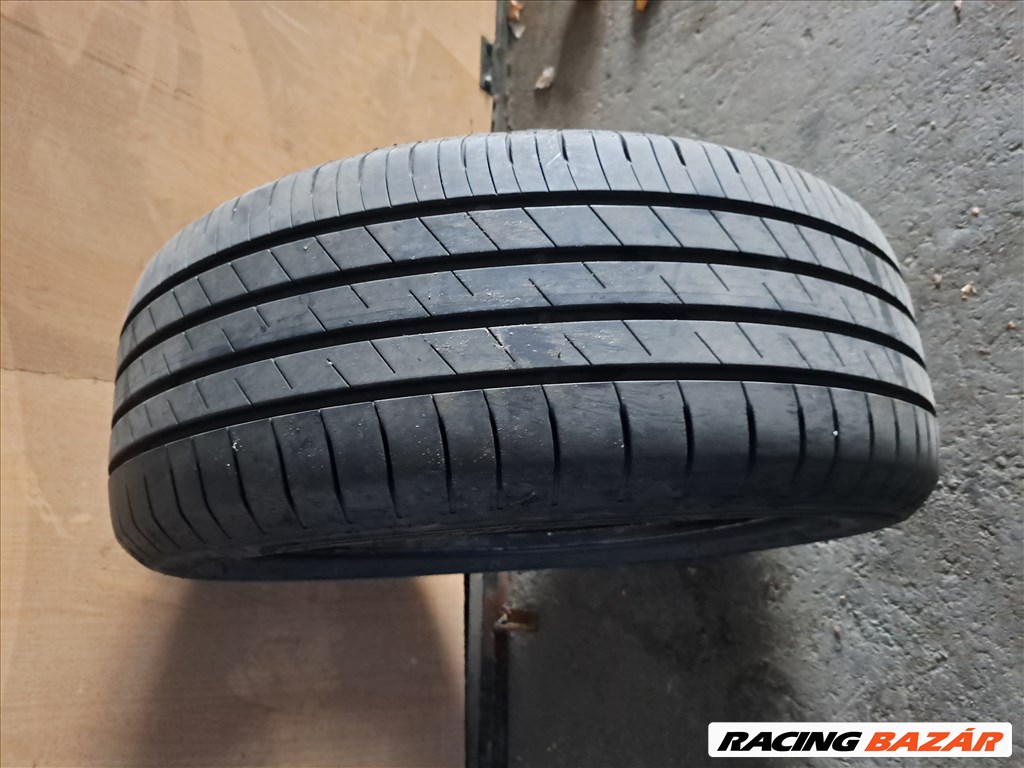 1db 215/50 R17 Goodyear EfficientGrip Performance Nyári gumi eladó!!! ára! 15000Ft 6,5mm minta 1. kép
