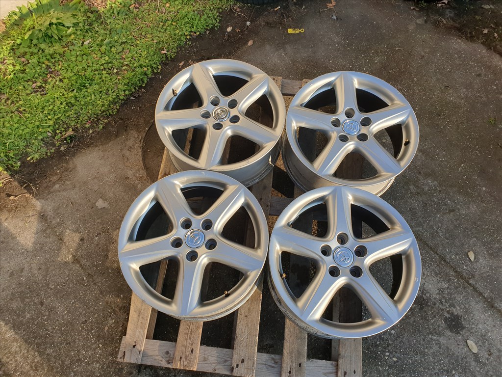 17" 5x114,3 Toyota 1. kép