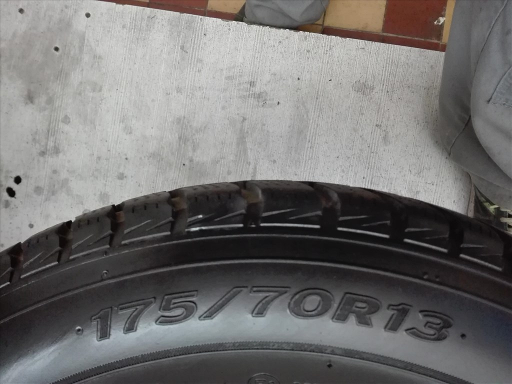 175/70R13 Kingstar téli gumi garnitúra 175/70 r13 7. kép