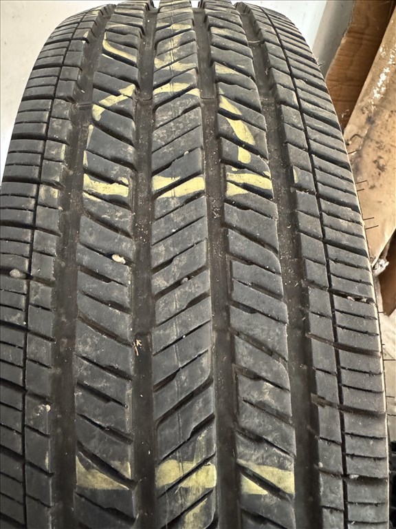  255/7018" használt Bridgestone négyévszakos gumi gumi 3. kép