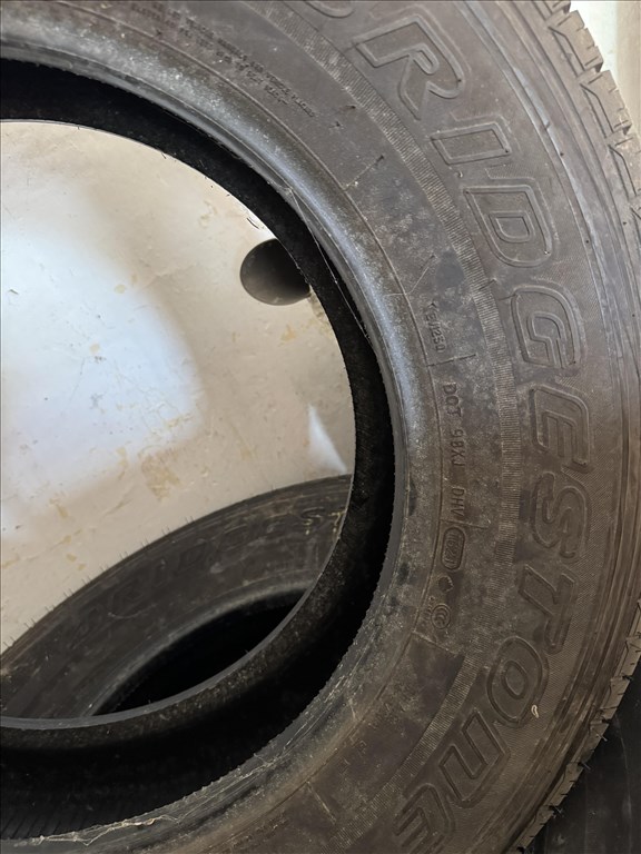  255/7018" használt Bridgestone négyévszakos gumi gumi 11. kép