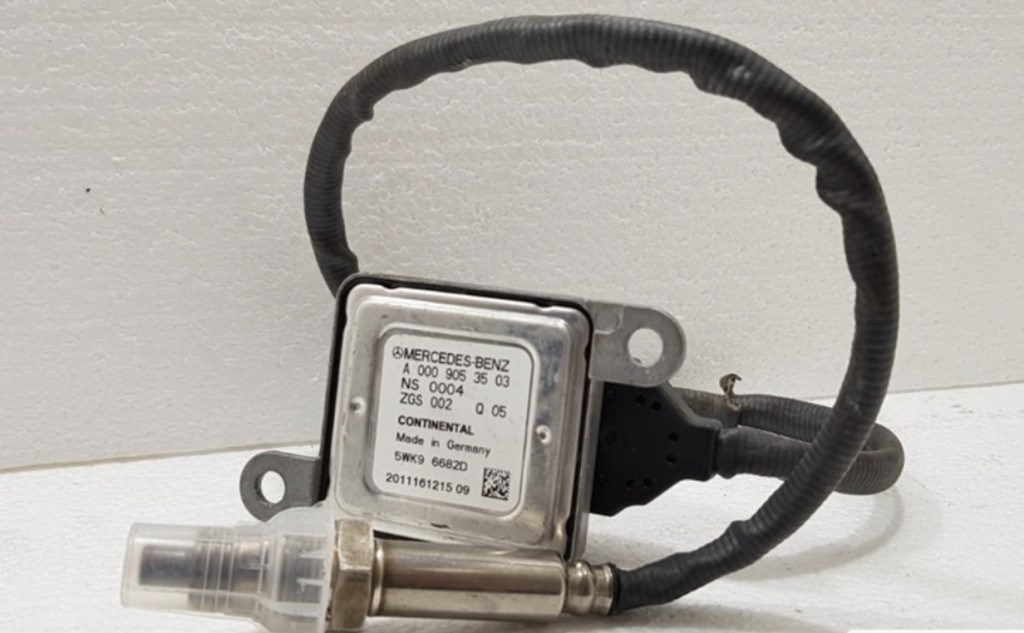 Mercedes NOX szenzor a0009053503 5wk96682d A0009053503 5WK96682D 1. kép