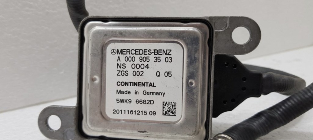 Mercedes NOX szenzor a0009053503 5wk96682d A0009053503 5WK96682D 2. kép