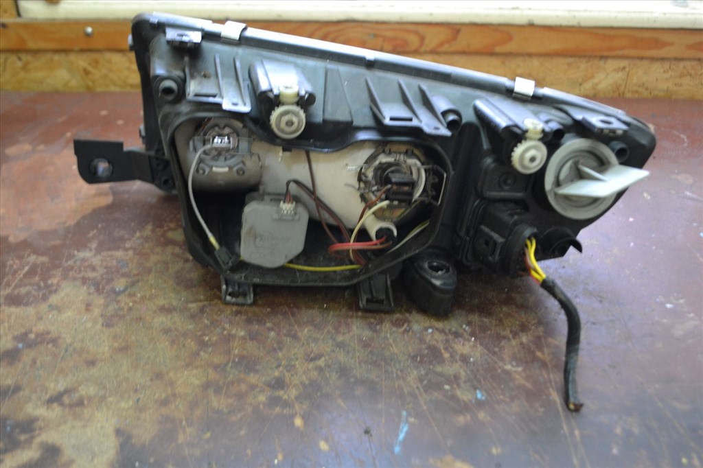 Skoda Fabia I jobb első lámpa, fényszóró! Gyári 4. kép