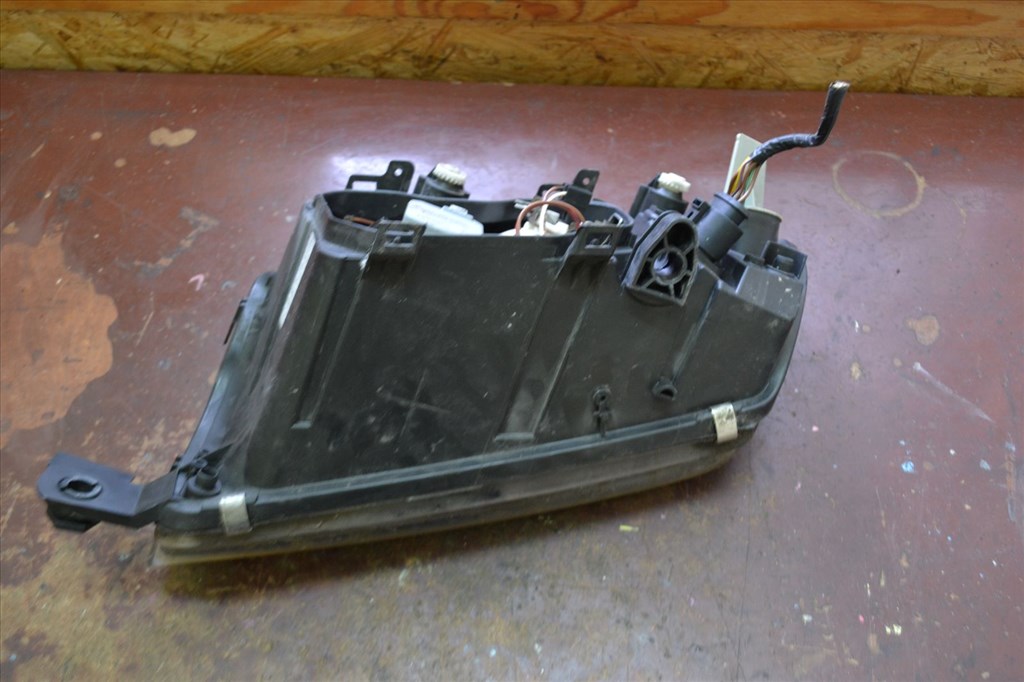 Skoda Fabia I jobb első lámpa, fényszóró! Gyári 5. kép