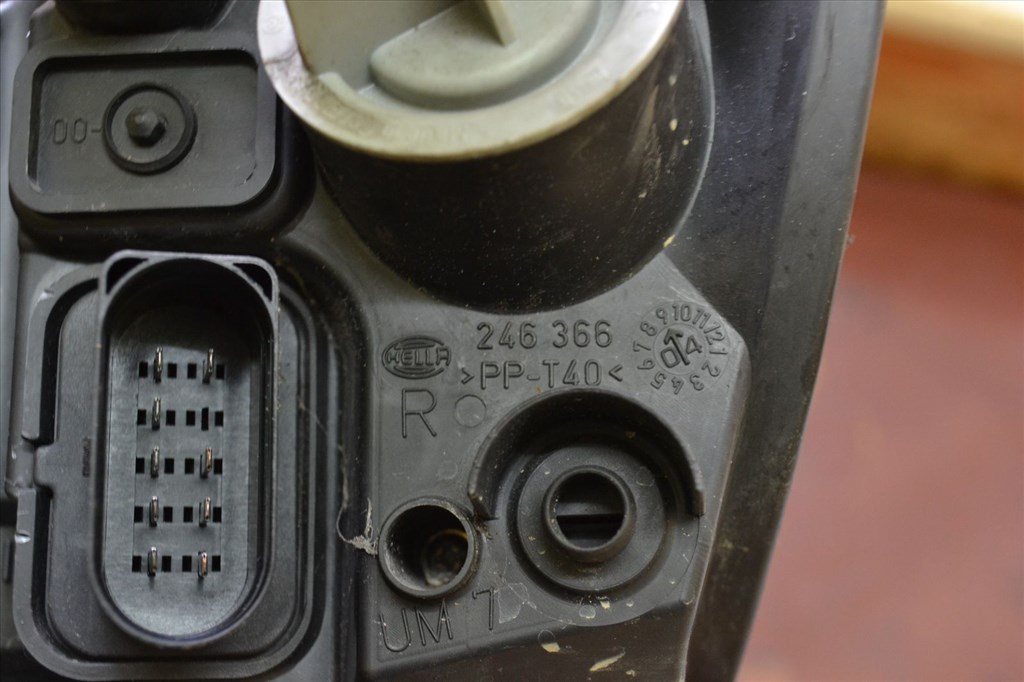 Skoda Fabia I jobb első lámpa, fényszóró! Gyári 7. kép