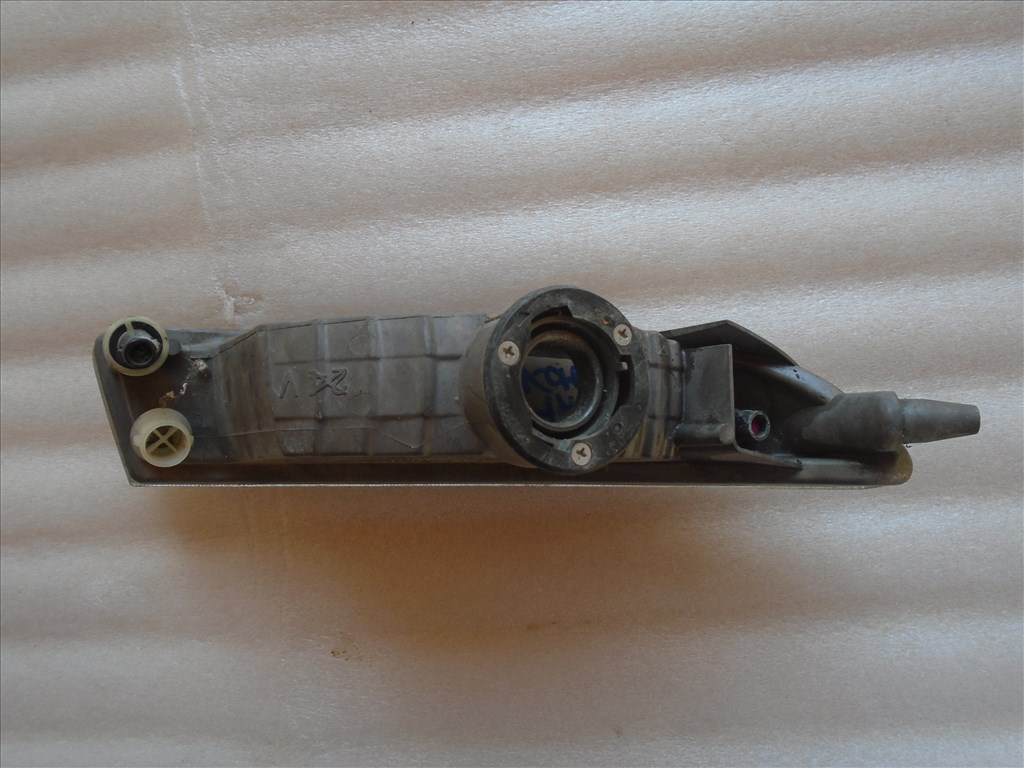 Toyota Corolla (E120/E130) bal első index  3. kép