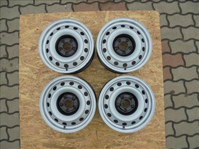 15-ös 5 x 108-as Új TGK lemezfelni ( Citroen ,Fiat ,Peugeot ) eladó