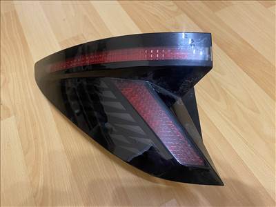 Hyundai Tucson (NX4) hátsó lámpa