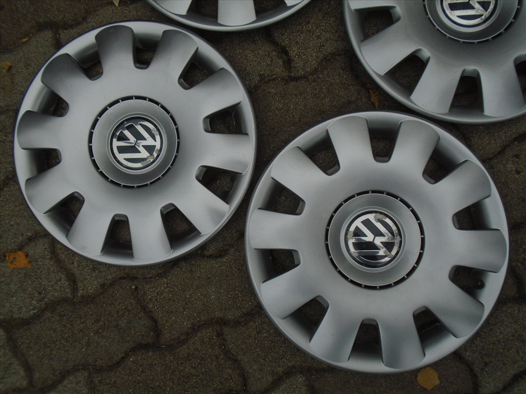 VW, Volkswagen 15" gyári dísztárcsa garnitúra 2. kép