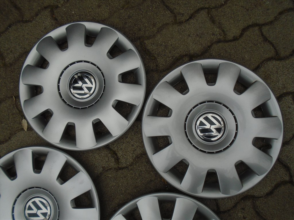 VW, Volkswagen 15" gyári dísztárcsa garnitúra 3. kép