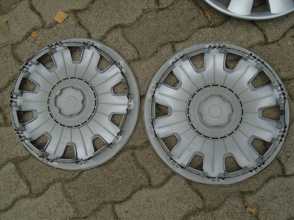 VW, Volkswagen 15" gyári dísztárcsa garnitúra 4. kép