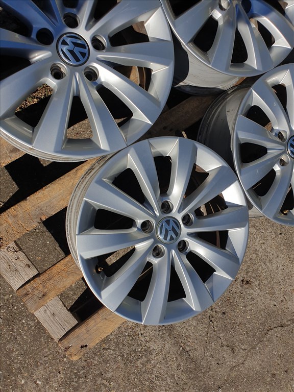 16" 5x112 Volkswagen Passat B8 3. kép