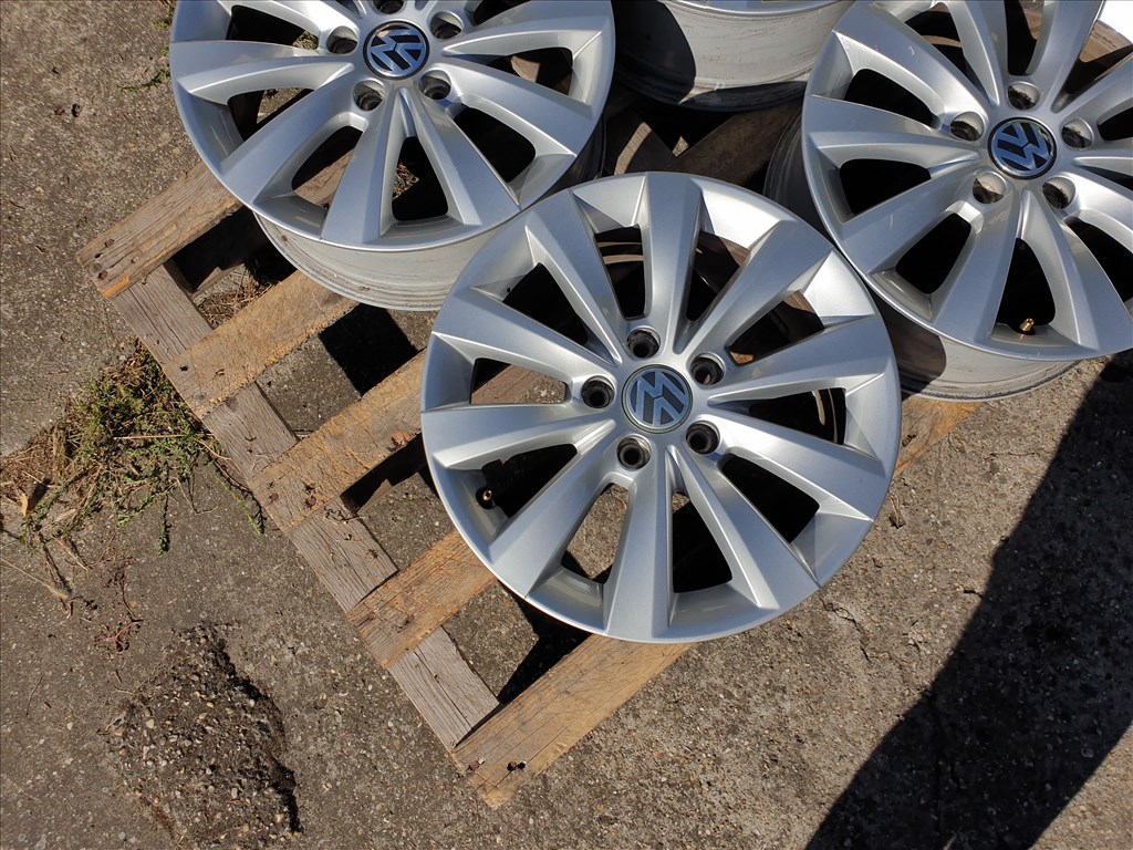16" 5x112 Volkswagen Passat B8 4. kép