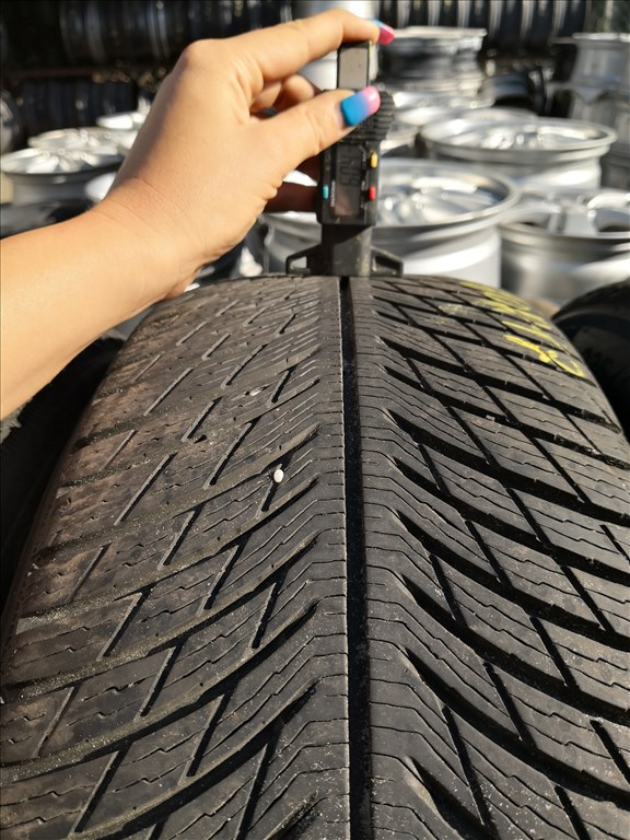 225/60 R17 Michelin téli gumi 30000ft a 4db/300/ 2. kép