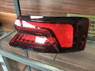 Audi A5 (B9 - 8W) jobb hátsó külső lámpa 8w6945092j