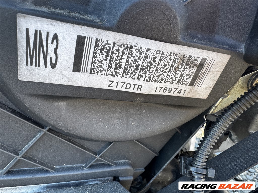 Opel Astra H Meriva 1.7 CDTI motor Z17DTR-kódu 3. kép