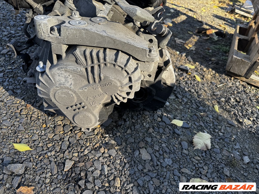 Opel Astra H Meriva 1.7 CDTI motor Z17DTR-kódu 5. kép