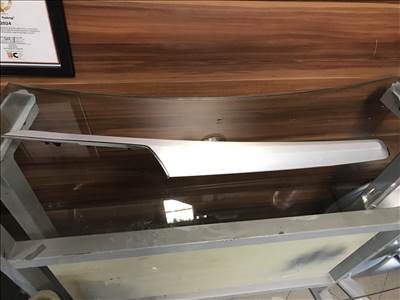 Audi Q5 (80A) dekorléc 80a867409t