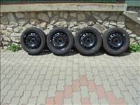 16-os Vw Lemezfelni ( 205/55-ös téli gumival ) eladó