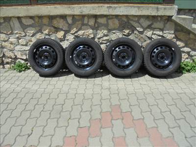 16-os Vw Lemezfelni ( 205/55-ös téli gumival ) eladó
