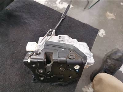 Seat León II 1.9 TDI SEAT LEON (1P1) Jobb hátsó Ajtózár 1p0839016