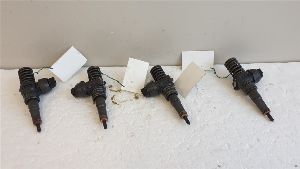 512440 Audi A3 8P, VW, BN Jelü PD Elem, 038130073BN, Porlasztó. 8 szelepes. 1. kép