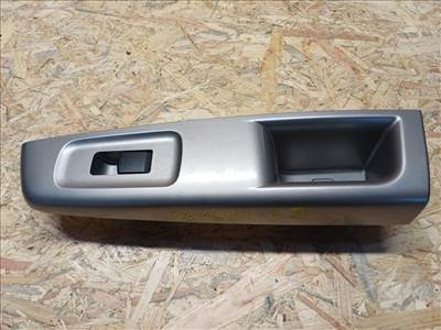 Subaru Impreza (2008-2012) Jobb Hátsó Ajtóbehúzó Kapcsolóval 