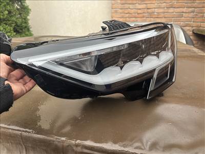 Audi A1bal oldali led fényszoro 8y0941011