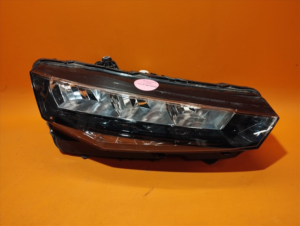 Skoda Scala jobb led lámpa 655941016 (S2.1F.80.1113R)a 1. kép