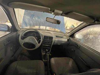 SUZUKI SWIFT II Ferdehátú (EA, MA) Bal első Ülés